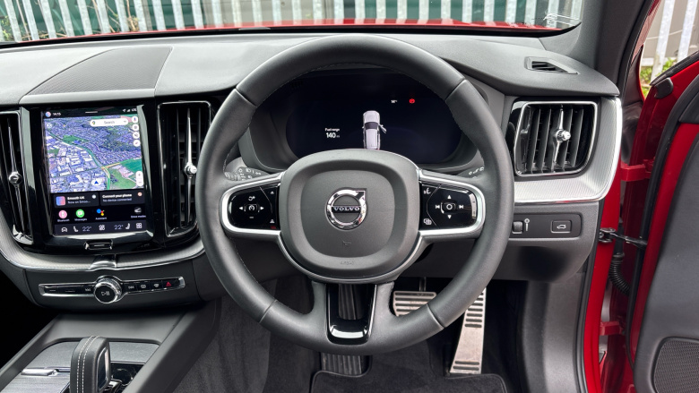 Volvo Xc60 2.0 B4D R DESIGN 5dr AWD Geartronic Diesel Estate